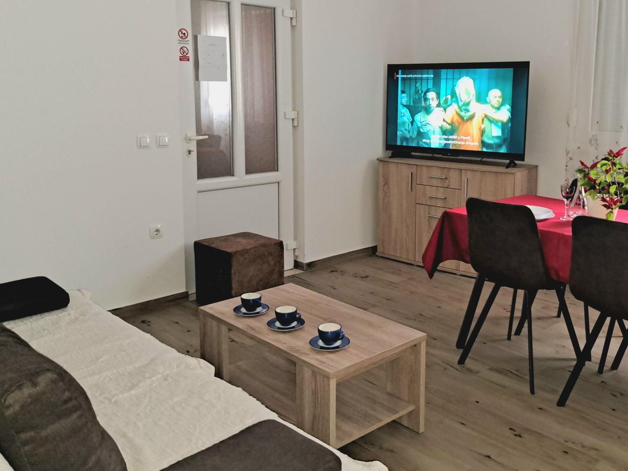 Holiday Apartman Каштела Экстерьер фото
