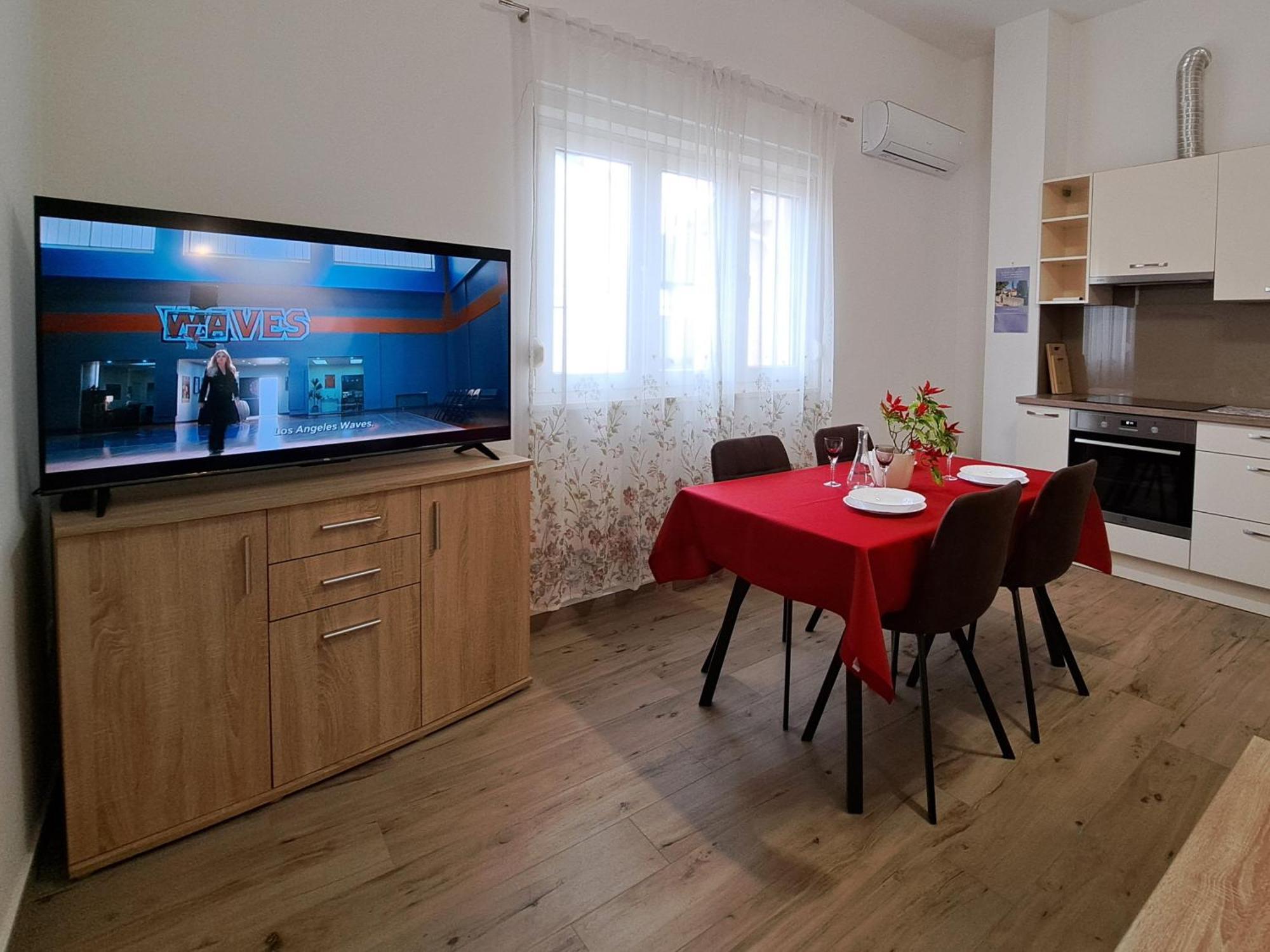Holiday Apartman Каштела Экстерьер фото